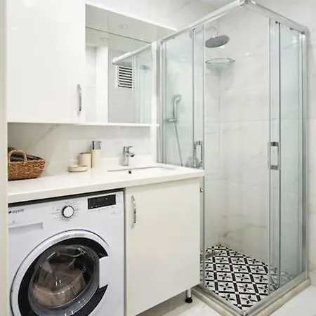 Privat 3 Bedroom Duplex At Ulus Besiktas Appartamento *